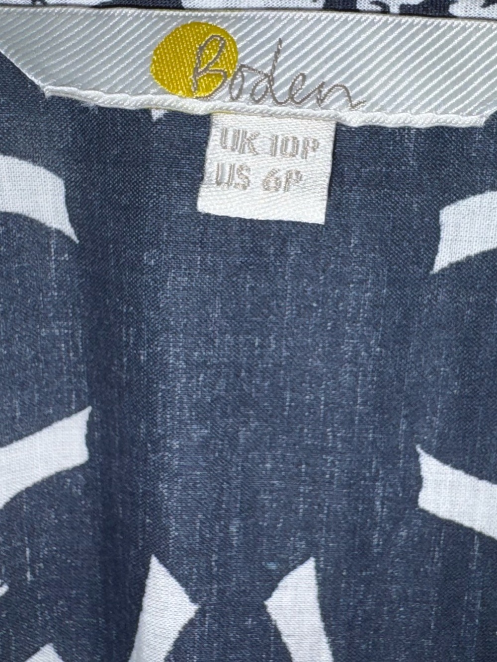 Boden Bold Navy and white print caftan / cover-up Size 6P Maxi Dress - Picture 3 of 5